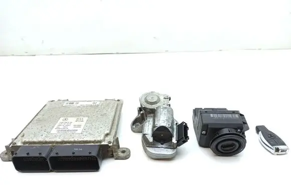 Mercedes-Benz Sprinter W906 Engine ECU kit and lock set A6519000700 A6519010600 A0375456192