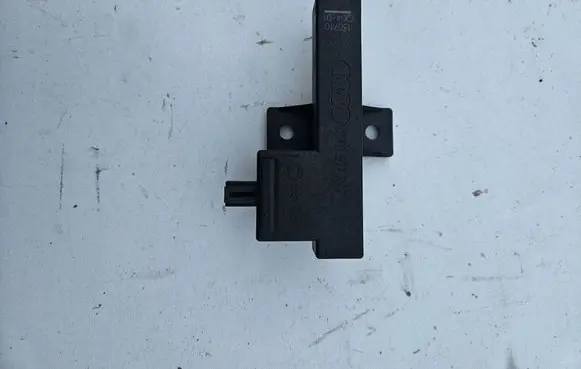 Audi A6 S6 C7 4G Keyless system antenna 8K0907247