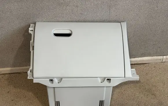 Hyundai Ioniq 5 Glove box 84501GI000