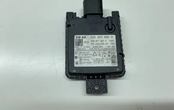 Audi A1 Distronic sensor radar 2Q0907685H 6PZ01349865