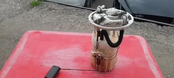 Renault Megane II In-tank fuel pump 8200288808