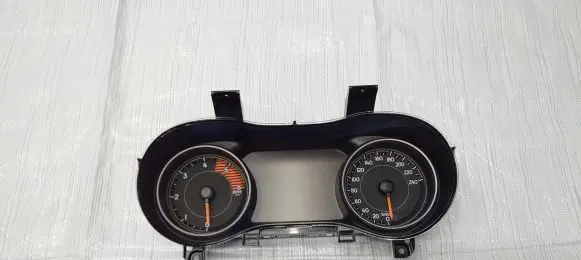 Jeep Cherokee Speedometer (instrument cluster) 68379589AD
