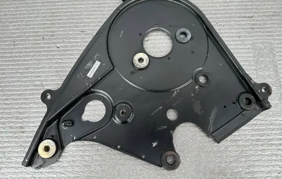 Nissan Patrol Y60 Timing chain cover 1357022J01