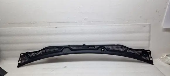 Renault Captur Wiper trim 668115916R