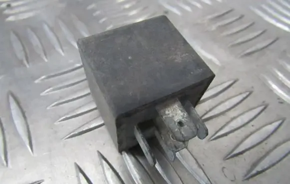 Mitsubishi Carisma Other relay rsv1cm12h rsv-1c-m12h