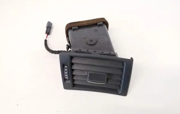 Audi A4 S4 B7 8E 8H Dash center air vent grill 8e0820902f