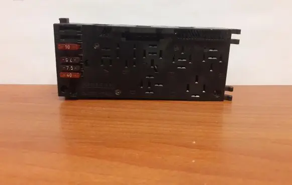 Mercedes-Benz E W210 Fuse box set 4200 0025451901