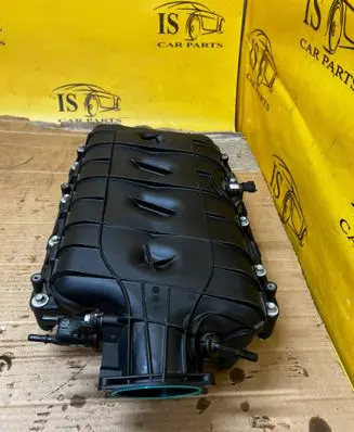 Ford Bronco Intake manifold 12629466 12628371 12644228