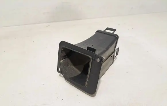 BMW X3 G01 Intercooler air guide/duct channel 7400005
