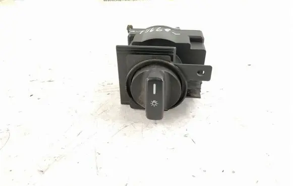 Mercedes-Benz B W245 Light switch 1695453004 A1695453004