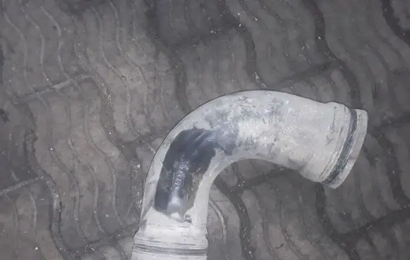 Iveco Daily 45 - 49.10 Air intake hose/pipe 504135453