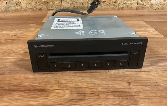 Volkswagen PASSAT B6 CD/DVD changer 3C0035110 VWZ3Z8F9044921 VWZ37890644221