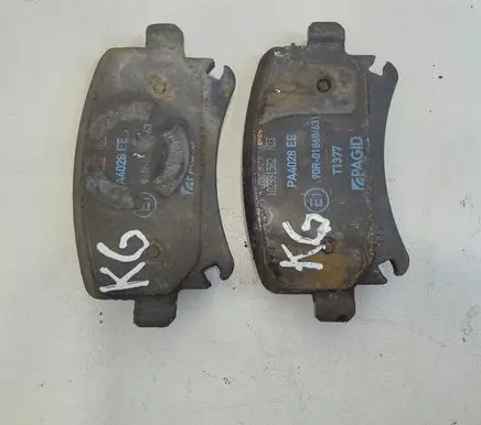 Volkswagen PASSAT B7 Brake pads (rear) 