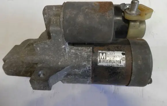 Mazda 6 Starter motor M000T87681