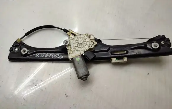 BMW X5 E70 Rear door window regulator with motor 7137030 7166382