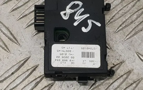 Skoda Octavia Mk2 (1Z) Steering angle sensor 1K0959654
