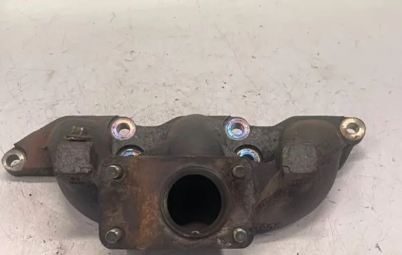 Volvo S80 Exhaust manifold 09207906