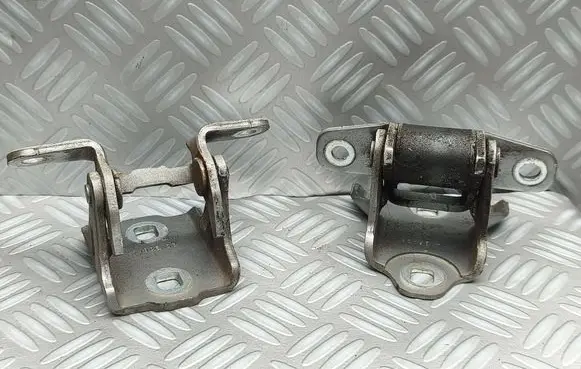 Opel Meriva B Rear door hinge set