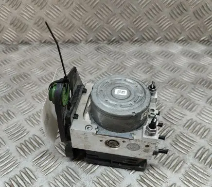 Volkswagen PASSAT B8 ABS Pump 5Q0614517GF 5QM614517