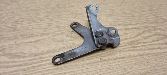 BMW X1 E84 Muffler mount bracket/holder 8515446