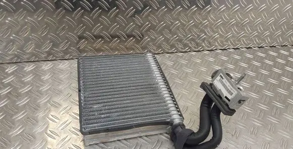 Toyota Aygo AB40 Air conditioning (A/C) radiator (interior) 
