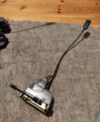 Renault Laguna II Rear door lock 009153Z98 DXK418 DKK418