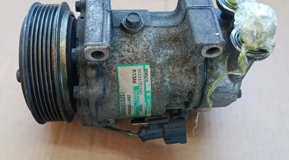 Ford Fiesta Air conditioning (A/C) compressor (pump)