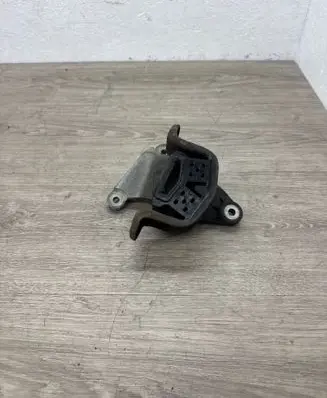 Volkswagen Multivan T5 Gearbox mount 7H0399151H 7H0399151L