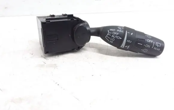 Honda CR-V Wiper control stalk M29843