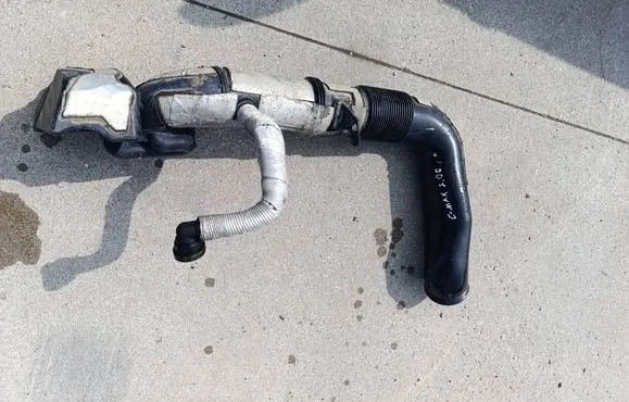 Ford C-MAX I Turbo air intake inlet pipe/hose 3m519a673f