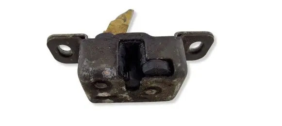 Nissan Pathfinder R51 Tailgate window lock/catch/latch 