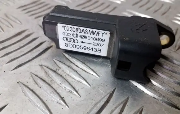 Audi A4 S4 B5 8D Airbag deployment crash/impact sensor 8D0959643B
