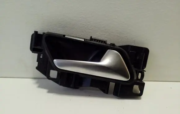 Opel Grandland X Rear door interior handle 98201552VV