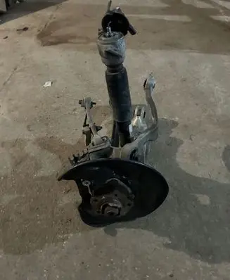 Audi Q7 4M Rear wheel hub spindle/knuckle 