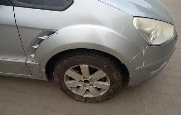 Ford S-MAX Fender