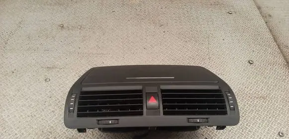 Skoda Octavia Mk2 (1Z) Dash center air vent grill 1Z0820951