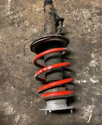 BMW X3 E83 Front shock absorber/damper