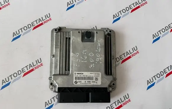 BMW 3 F30 F35 F31 Engine control unit/module 8586540 0281031950
