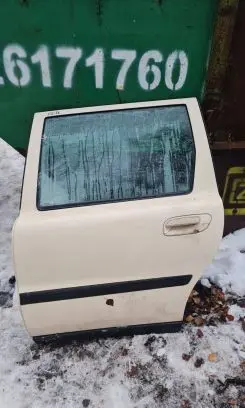 Volvo V70 Rear door 