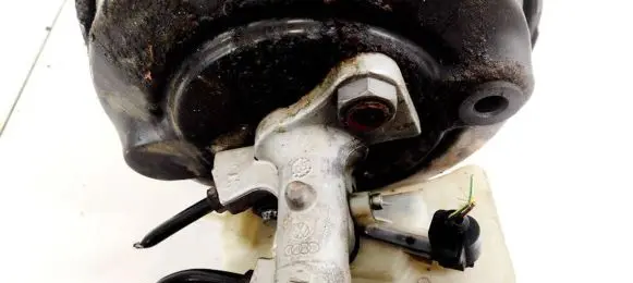Master brake cylinder
