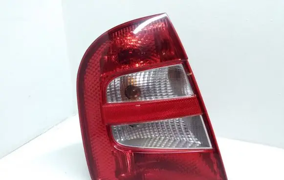 Skoda Fabia Mk1 (6Y) Rear/tail lights 6Y6945095B 6Y6945111B