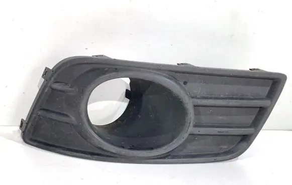 Suzuki SX4 Front bumper lower grill 