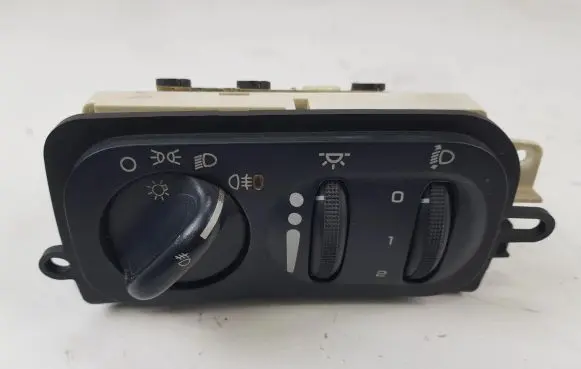 Chrysler 300M Light switch P04760156AE
