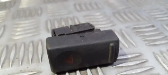 Renault 19 Hazard light switch