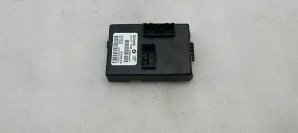 Jeep Grand Cherokee Tailgate/trunk control unit/module 05026480AN