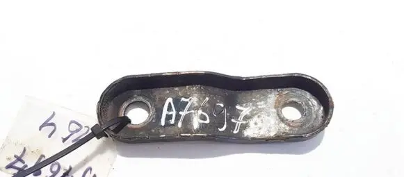 Volkswagen Jetta V Engine mounting bracket
