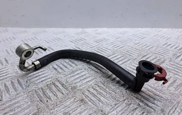 Toyota Corolla Verso AR10 Fuel injector supply line/pipe 2390126010