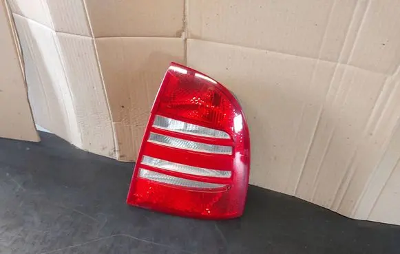 Skoda Superb B5 (3U) Rear/tail lights 3U5945096 3U5945112
