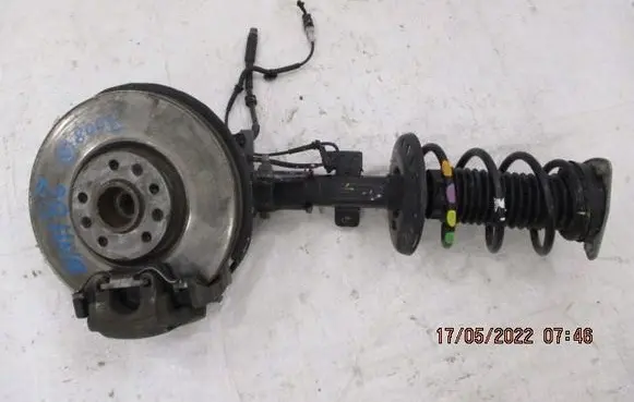 Peugeot 3008 II Front wheel hub spindle knuckle 9819718780