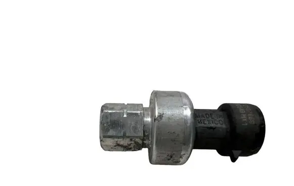 Opel Corsa E Air conditioning (A/C) pressure sensor 13587668 8054BMX1